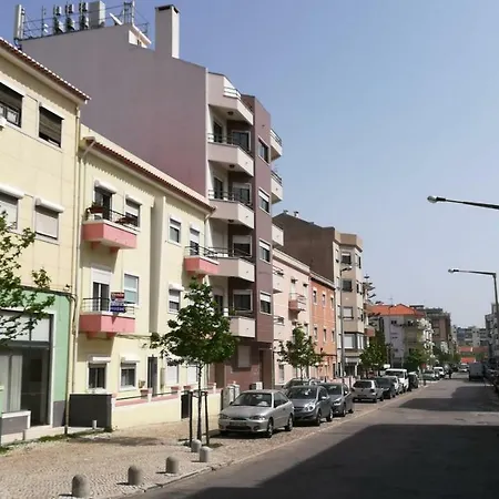 Apartamento de férias AL-Fundação - Almada *