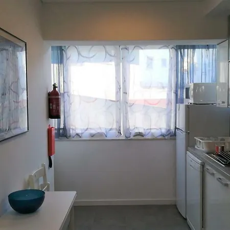 Apartamento De Ferias Al-Fundacao - Almada Almada